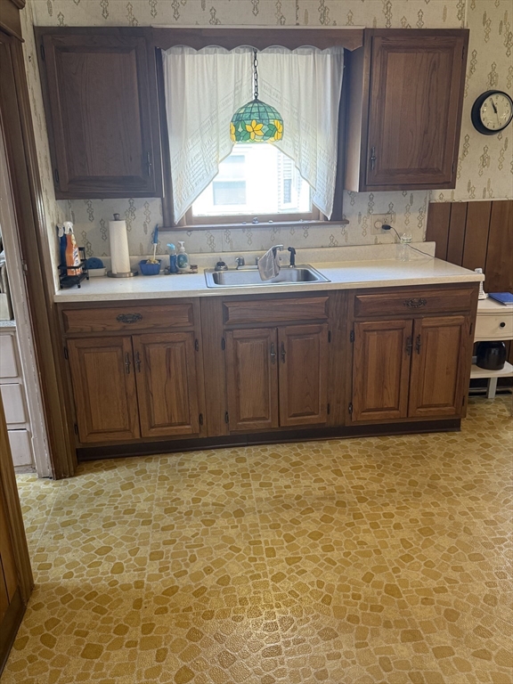 128 Silver St, Greenfield, MA Photo #17