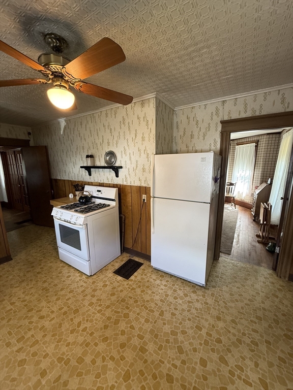 128 Silver St, Greenfield, MA Photo #18