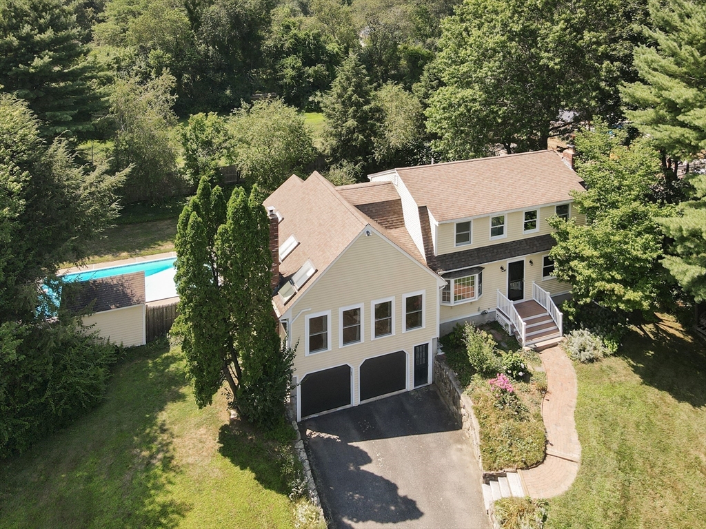 50 Gretchen Ln