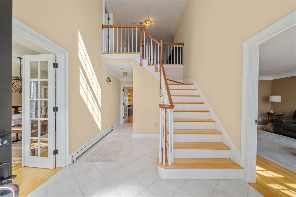 35 Pokanoket Ln