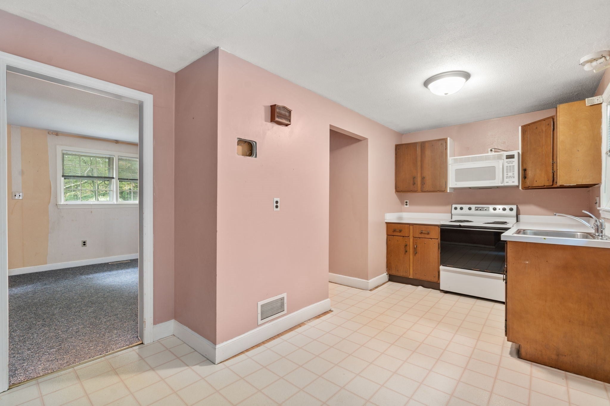 11 Summit Road, Southborough, MA, 11 Summit Road, Southborough, MA Photo #29