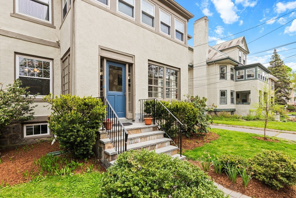 12 Spruce St 12