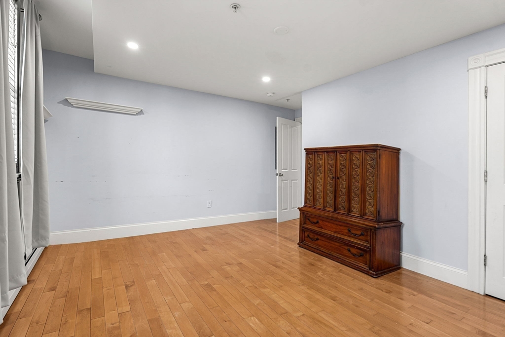 180 Prospect St 7