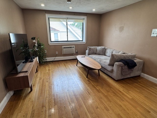 Photo 1 of 5 — 47 Gardner St 12, Boston, MA 02134