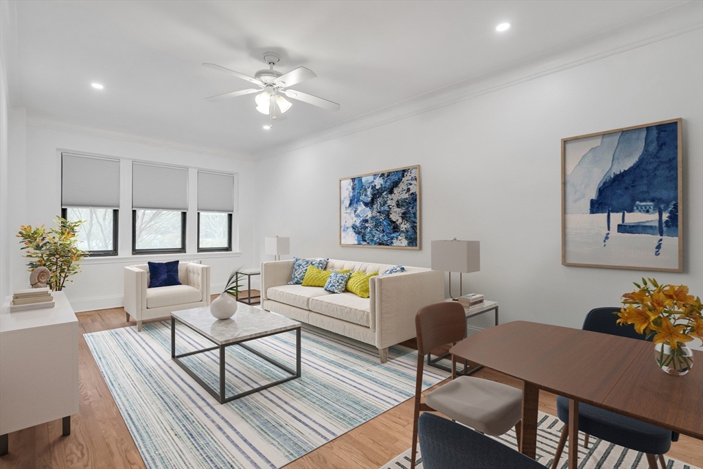 Click for 137 Englewood Ave #5, Boston, MA slideshow
