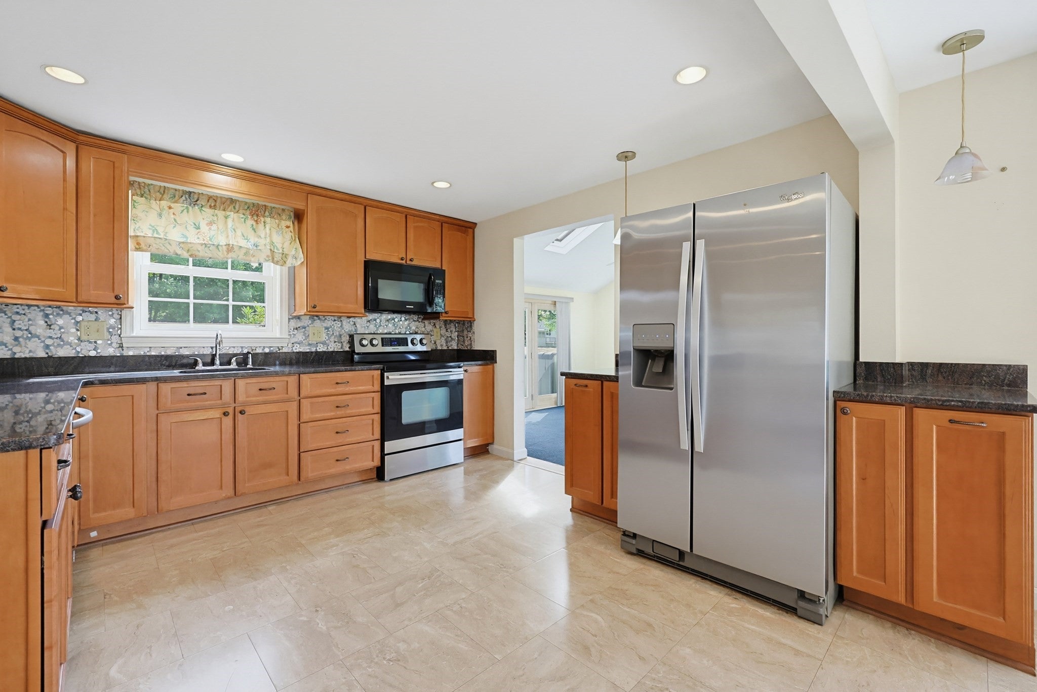 88 Darren Dr, Brockton, MA, 88 Darren Dr, Brockton, MA Photo #5