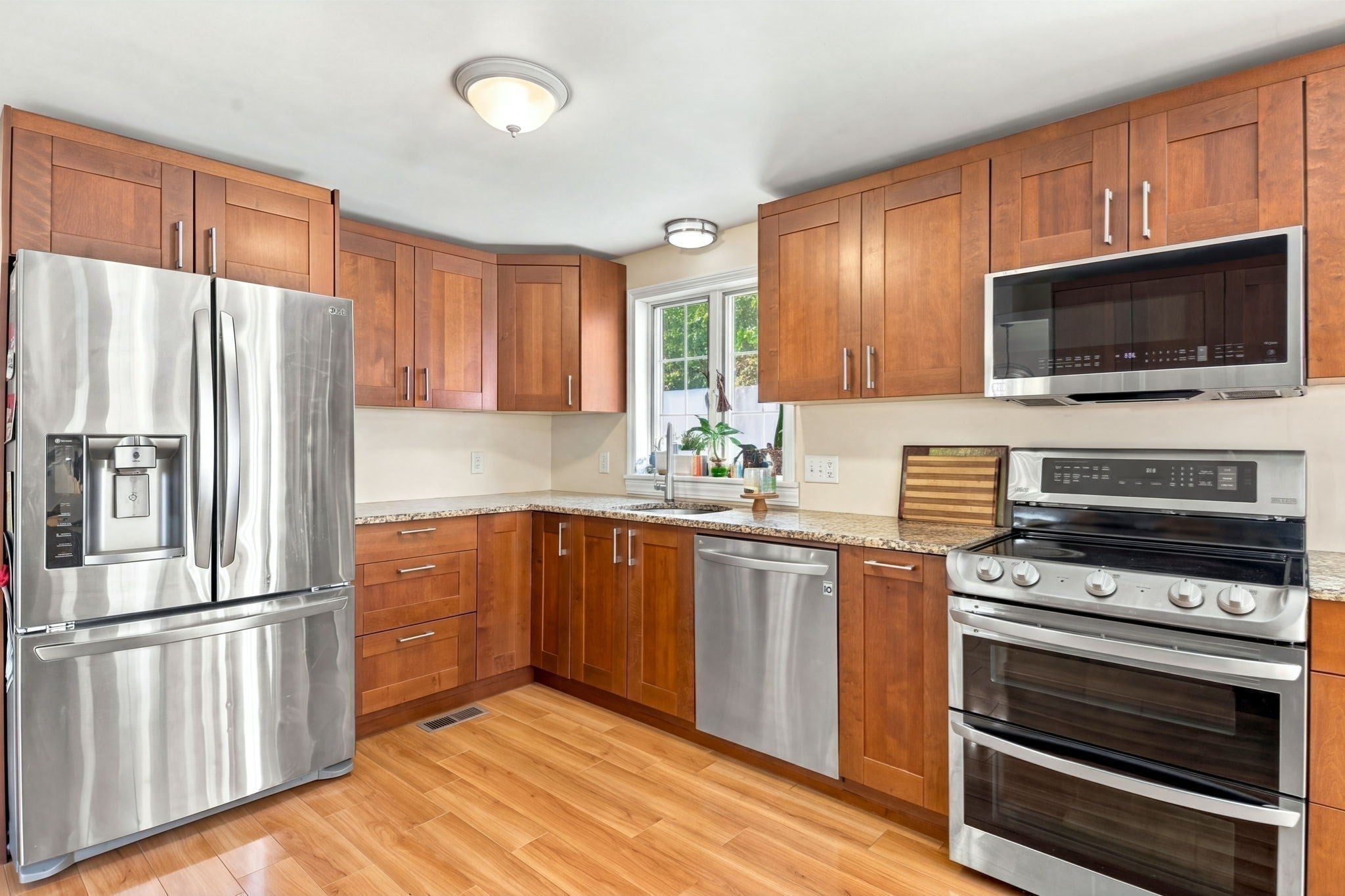 20 Essex St, Wenham, MA, 20 Essex St, Wenham, MA Photo #4