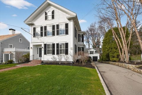 33 Lincoln St Hingham MA 02043