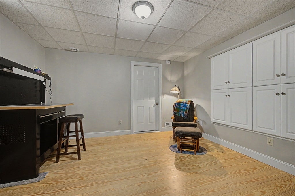 4 Mckinley Ave, Easthampton, MA Photo #23