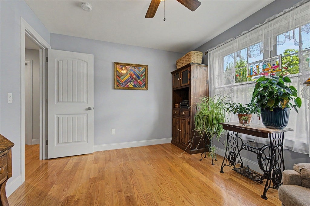 4 Mckinley Ave, Easthampton, MA Photo #19