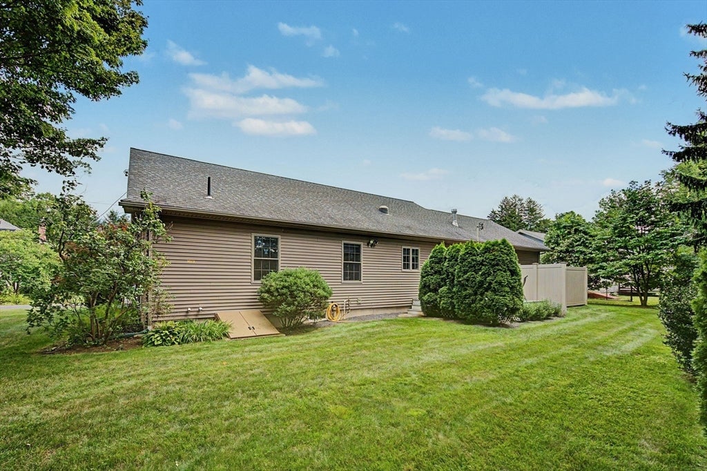 4 Mckinley Ave, Easthampton, MA Photo #29