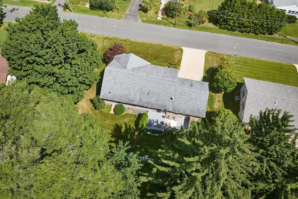4 Mckinley Ave, Easthampton, MA Photo #28