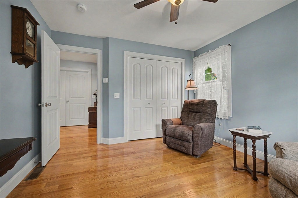 4 Mckinley Ave, Easthampton, MA Photo #21