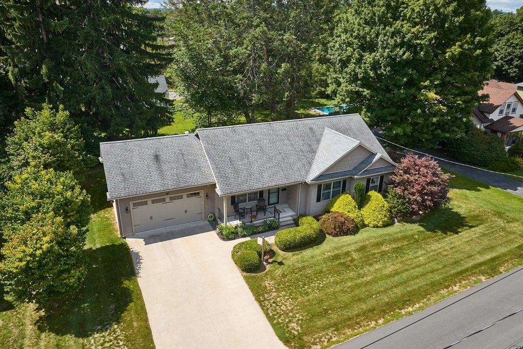 4 Mckinley Ave, Easthampton, MA Photo #33