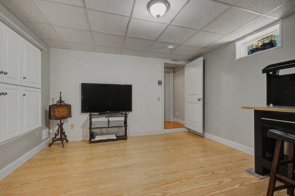 4 Mckinley Ave, Easthampton, MA Photo #24
