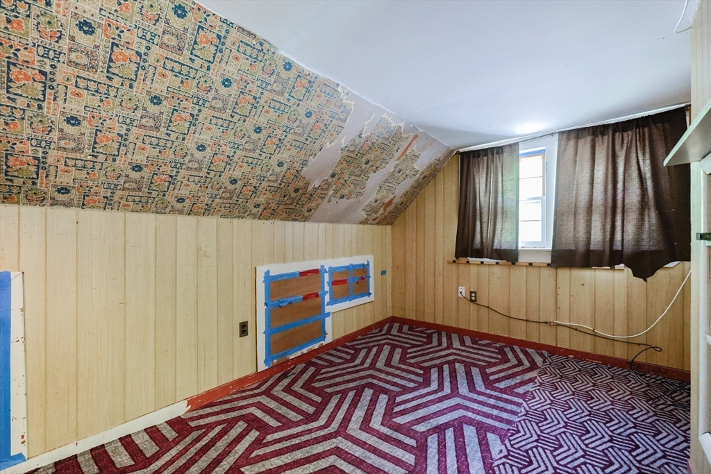 Foxboro, Massachusetts 02035, United States, 4 Bedrooms Bedrooms, ,3 BathroomsBathrooms,Residential,Active,135202