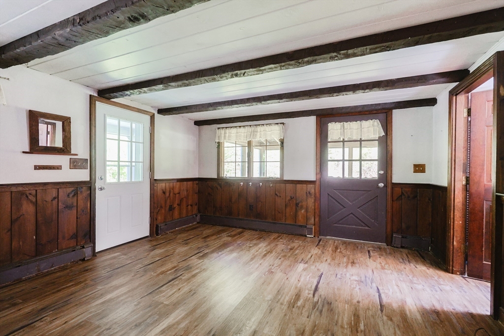 Foxboro, Massachusetts 02035, United States, 4 Bedrooms Bedrooms, ,3 BathroomsBathrooms,Residential,Active,135202