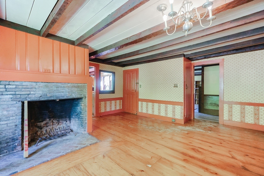 Foxboro, Massachusetts 02035, United States, 4 Bedrooms Bedrooms, ,3 BathroomsBathrooms,Residential,Active,135202