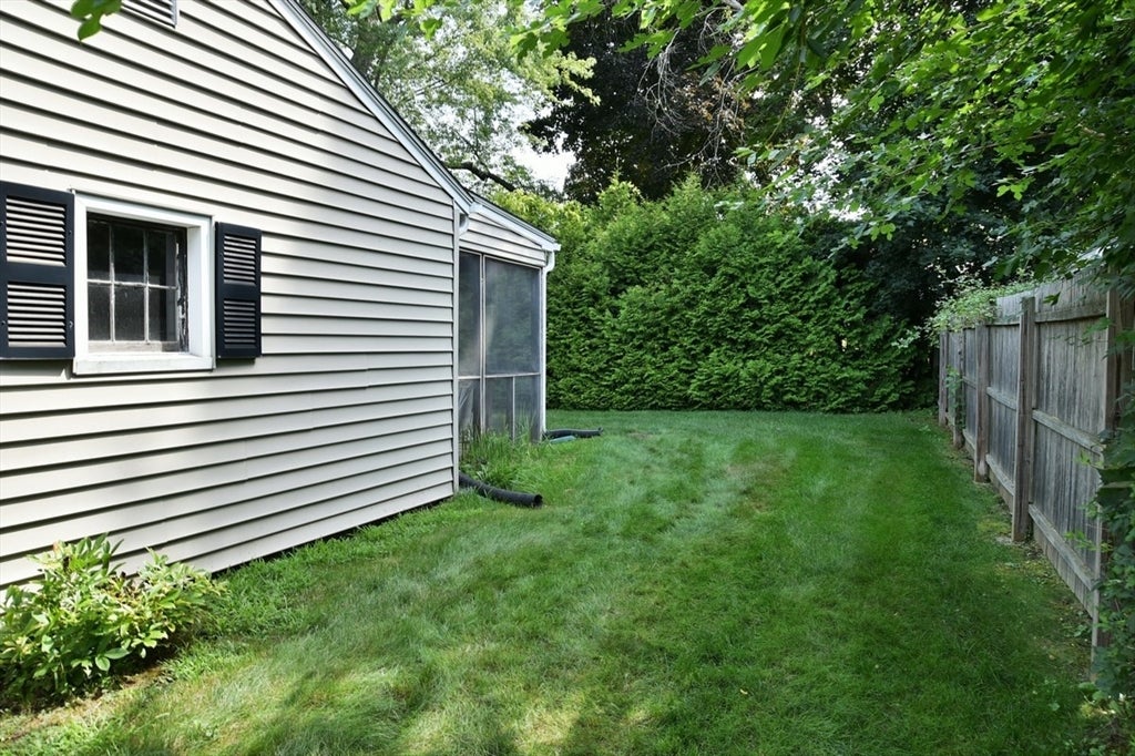 11 Almon Ave