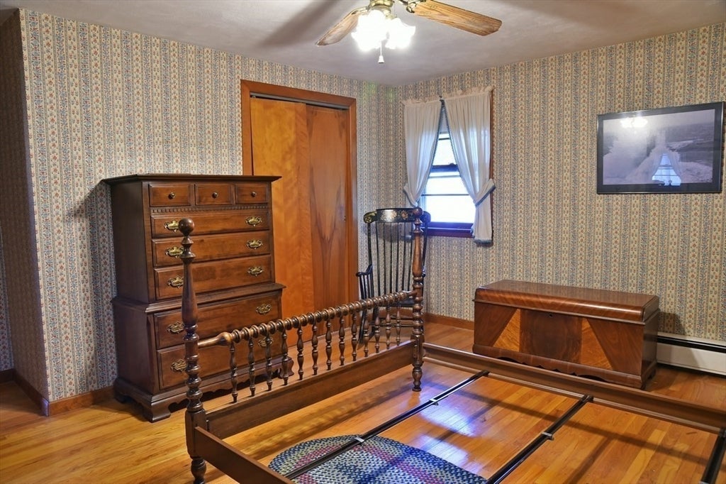 11 Almon Ave, West Springfield, MA Photo #19