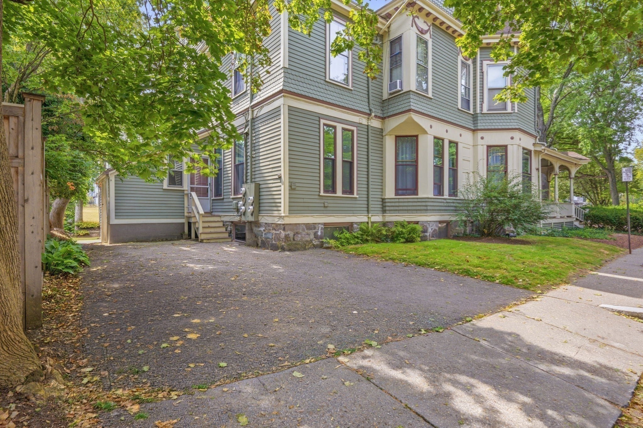 62 Cypress ST #1, Brookline, MA Photo #8