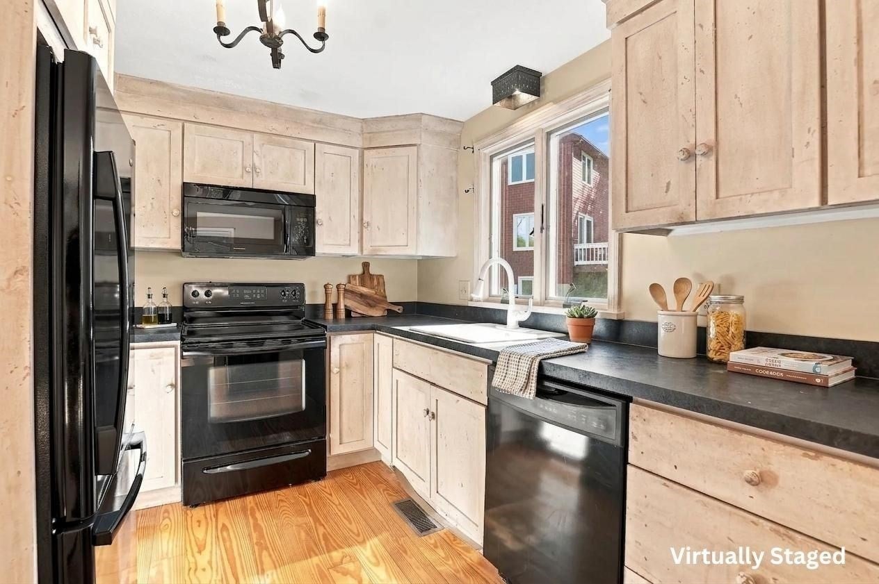 679-A Burncoat Street, Worcester, MA, 679-A Burncoat Street, Worcester, MA Photo #11
