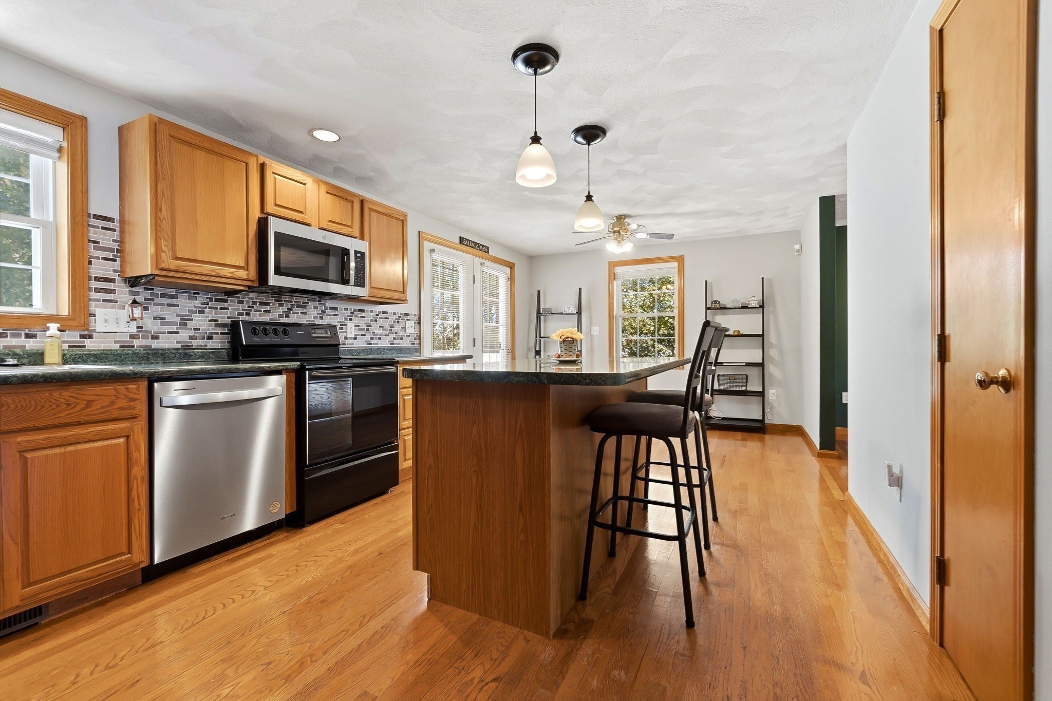 43 Calumet St, Salem, MA, 43 Calumet St, Salem, MA Photo #11