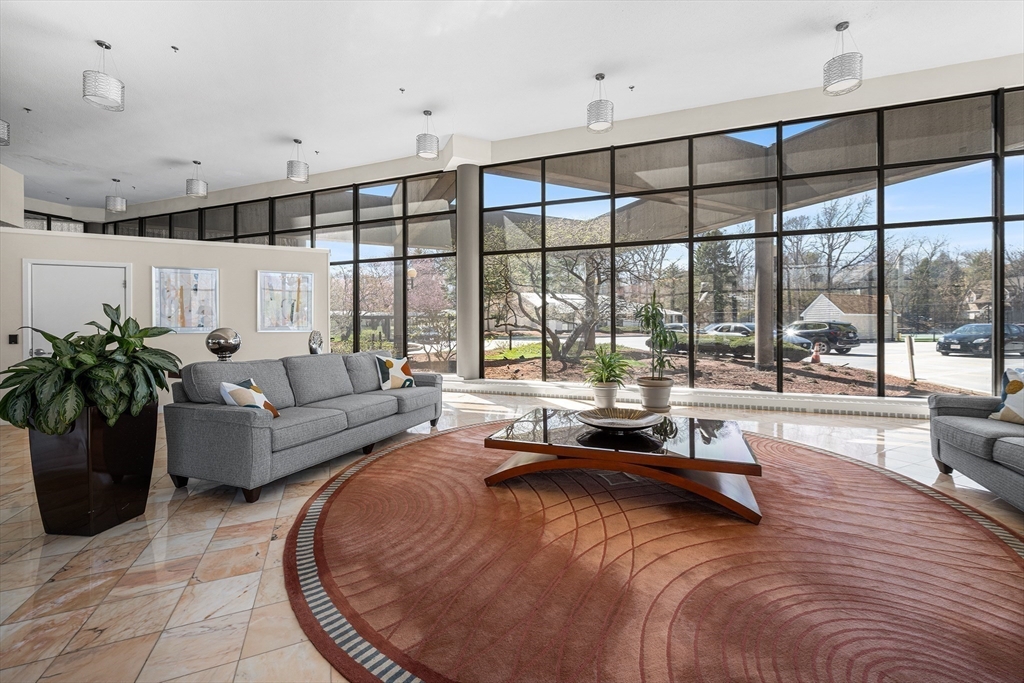 250 Hammond Pond Parkway 102N