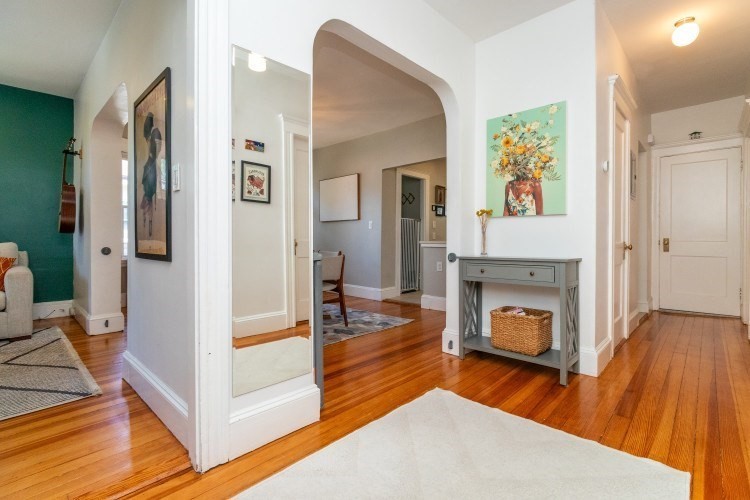 100 Belgrade Ave 2