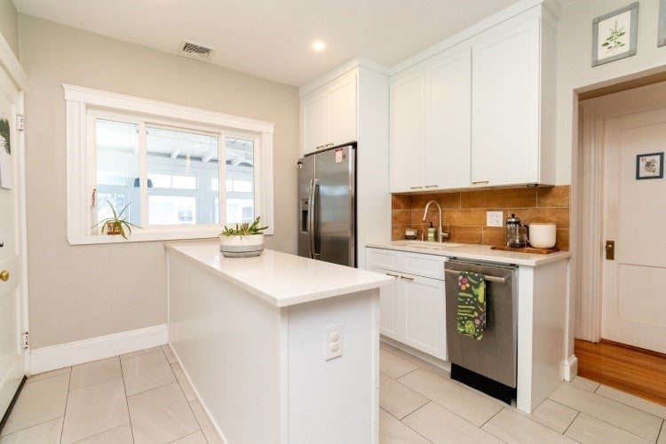 100 Belgrade Ave #2, Boston, MA, 100 Belgrade Ave #2, Boston, MA Photo #15