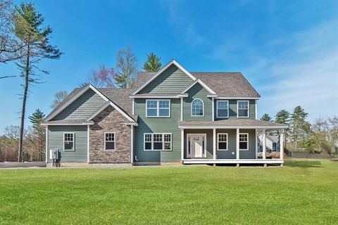 6 Carmel Rd Pelham NH 03076