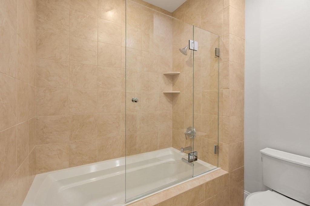 60 Graystone CIR #60, Winchester, MA, 60 Graystone CIR #60, Winchester, MA Photo #39