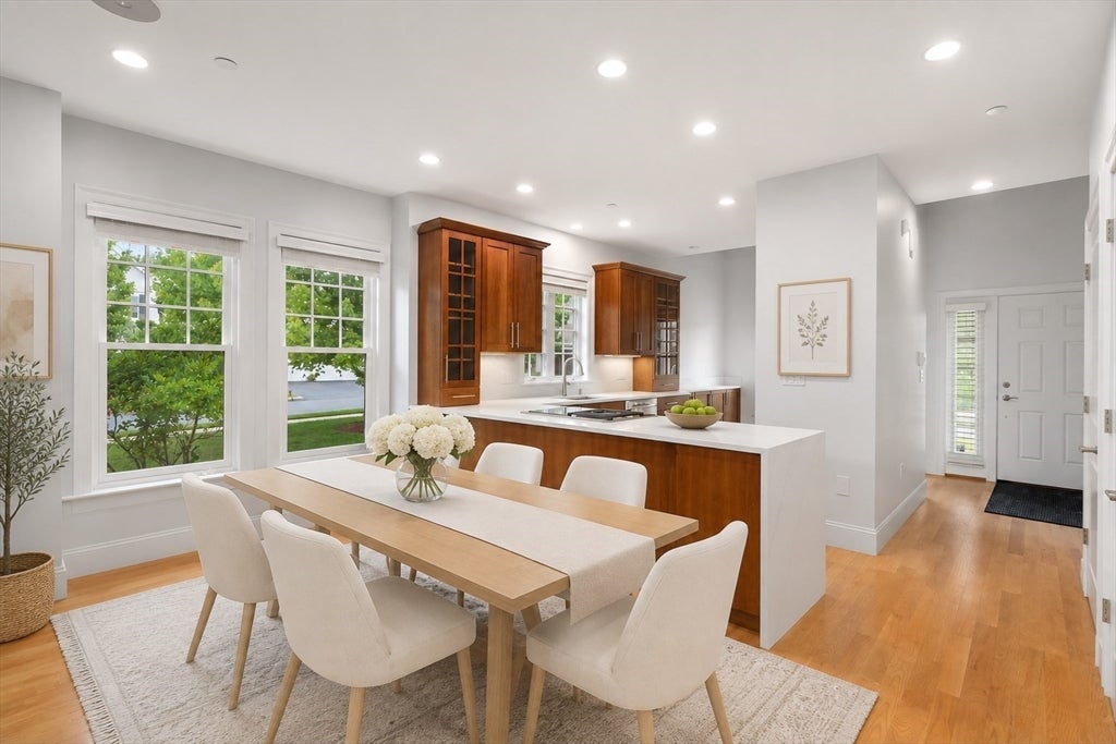 60 Graystone CIR #60, Winchester, MA, 60 Graystone CIR #60, Winchester, MA Photo #7