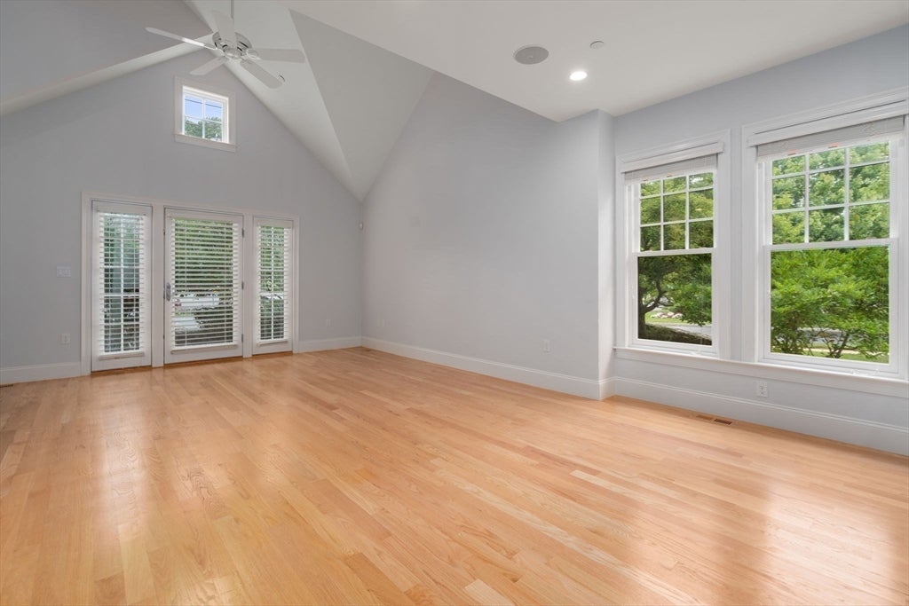 60 Graystone CIR #60, Winchester, MA, 60 Graystone CIR #60, Winchester, MA Photo #36