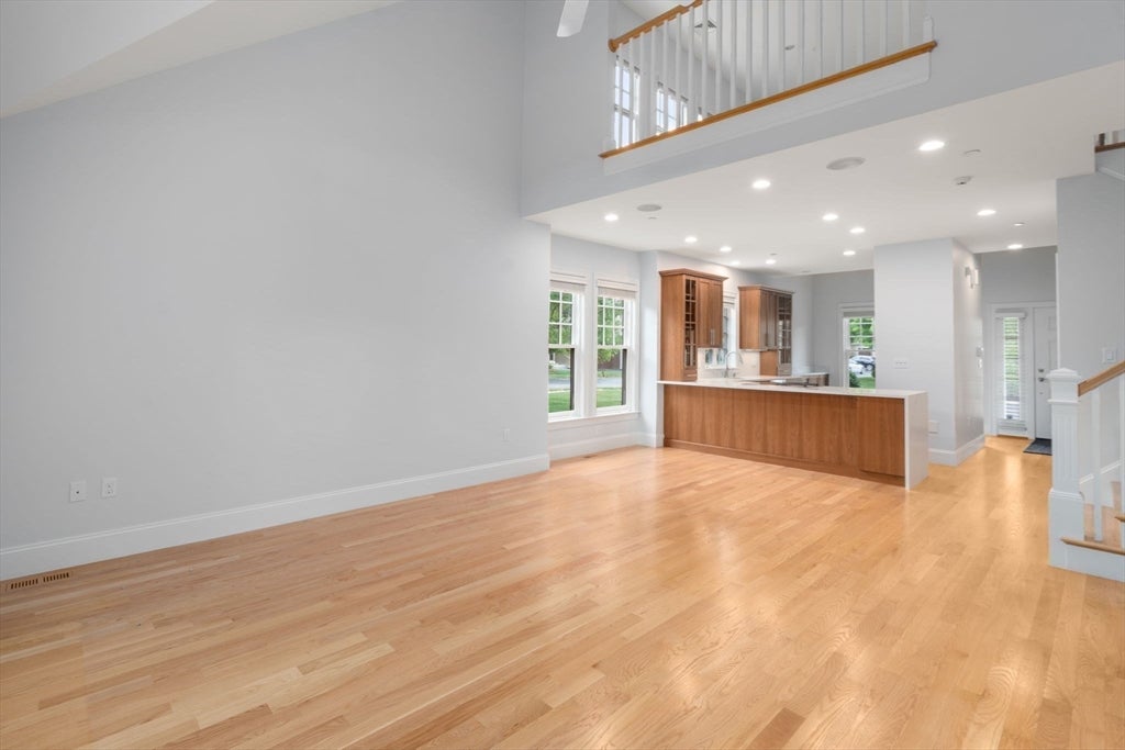 60 Graystone CIR #60, Winchester, MA, 60 Graystone CIR #60, Winchester, MA Photo #35