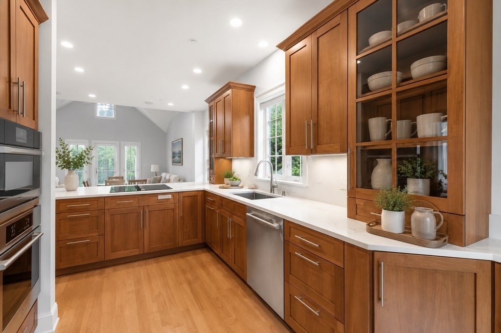 60 Graystone CIR #60, Winchester, MA, 60 Graystone CIR #60, Winchester, MA Photo #5