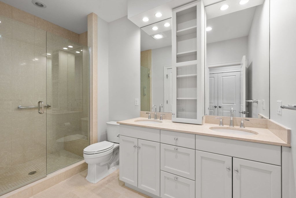 60 Graystone CIR #60, Winchester, MA, 60 Graystone CIR #60, Winchester, MA Photo #29