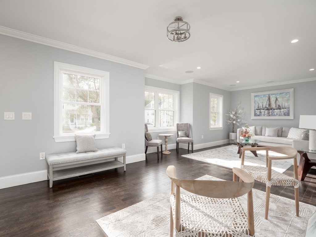 472 Hyde Park Ave 472