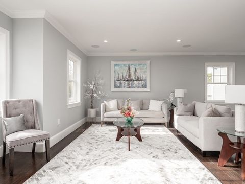 472 Hyde Park Ave 472 Boston MA 02131