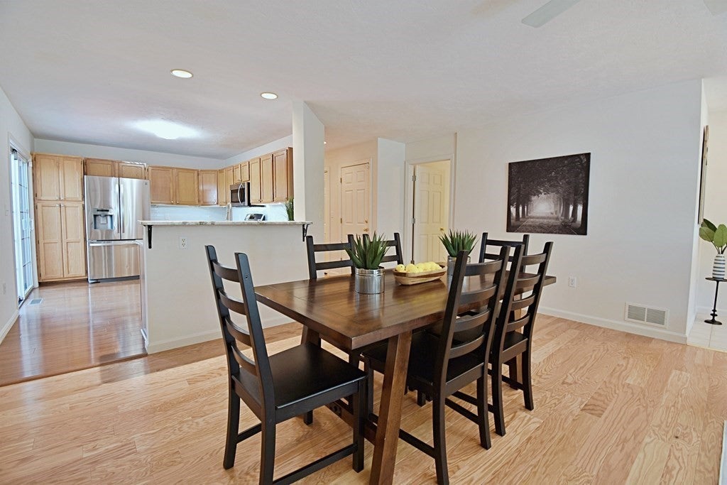 19 Ptarmigan Dr #19, Shrewsbury, MA, 19 Ptarmigan Dr #19, Shrewsbury, MA Photo #6