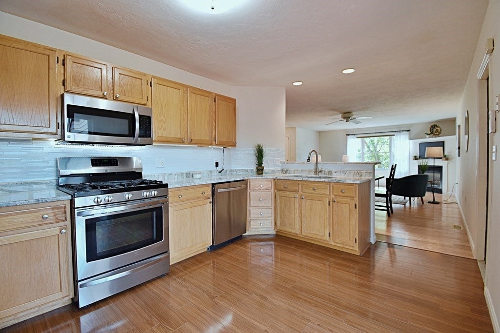 19 Ptarmigan Dr #19, Shrewsbury, MA, 19 Ptarmigan Dr #19, Shrewsbury, MA Photo #14