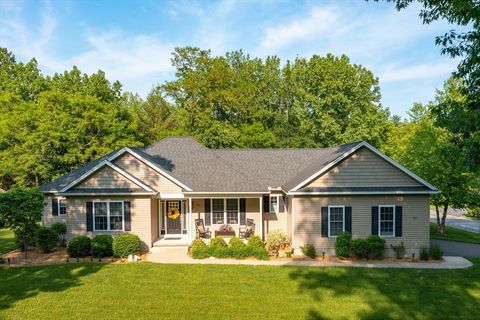 53 Gilbert Road Southampton MA 01073