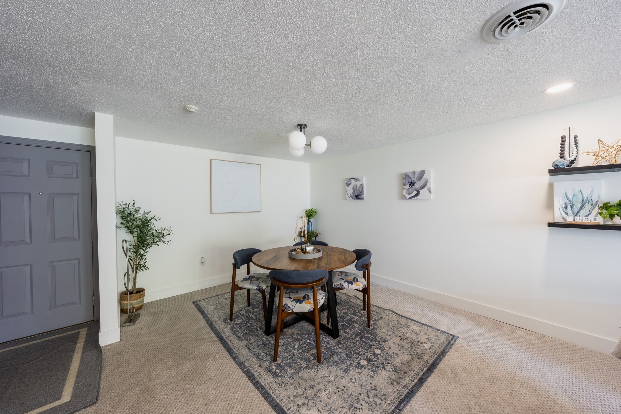 255 North Rd 201
