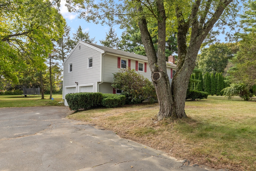 5 Hampshire Dr