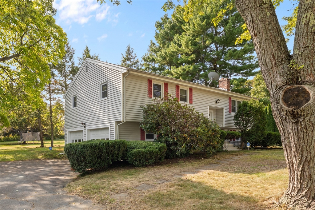 5 Hampshire Dr