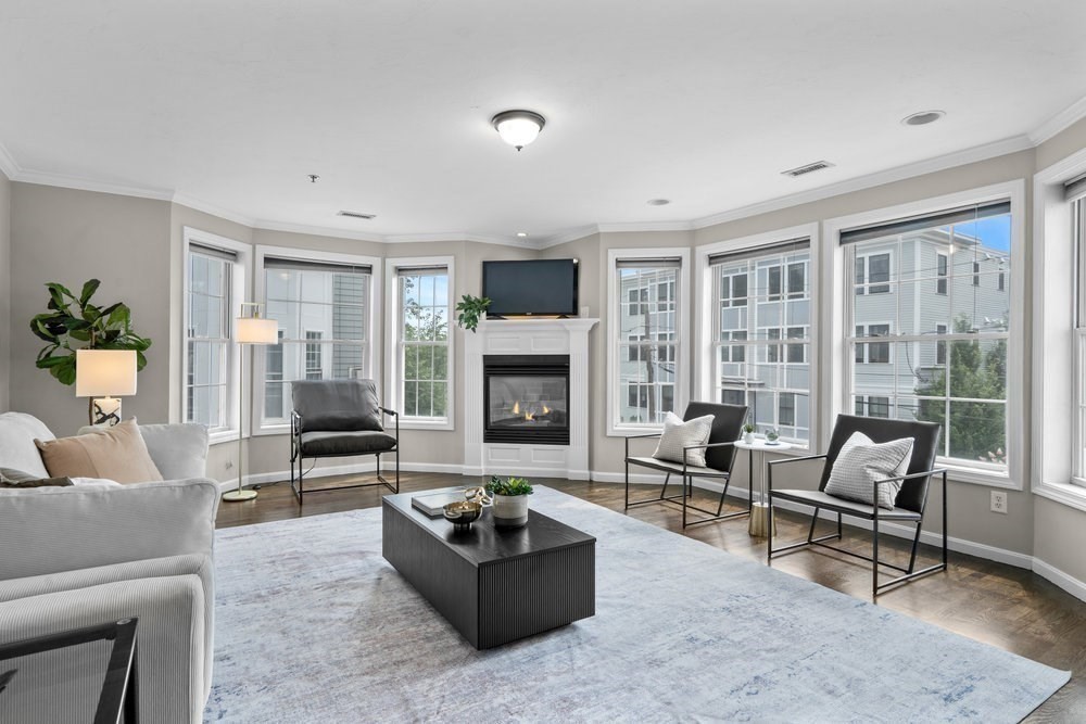 10 Saco St 4