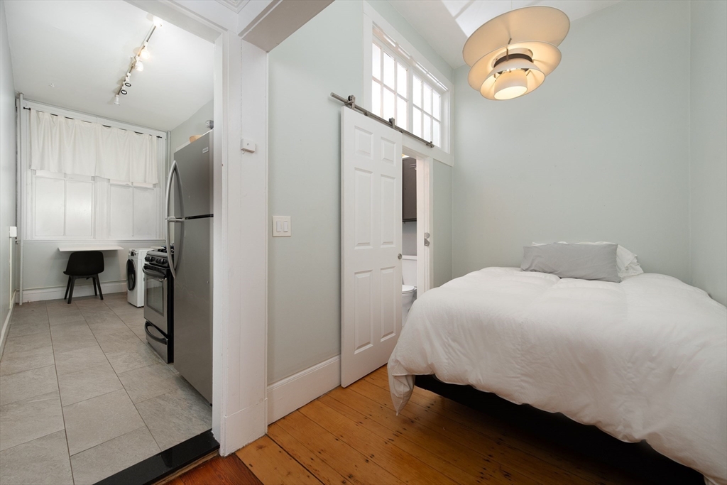 1411 Washington St. 7