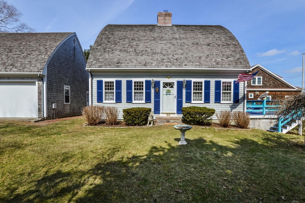 12 Taunton Ave