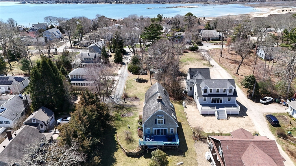 12 Taunton Ave