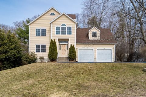 Photo of 10 Moss St, Burlington, MA 01803 (MLS # 73488525)